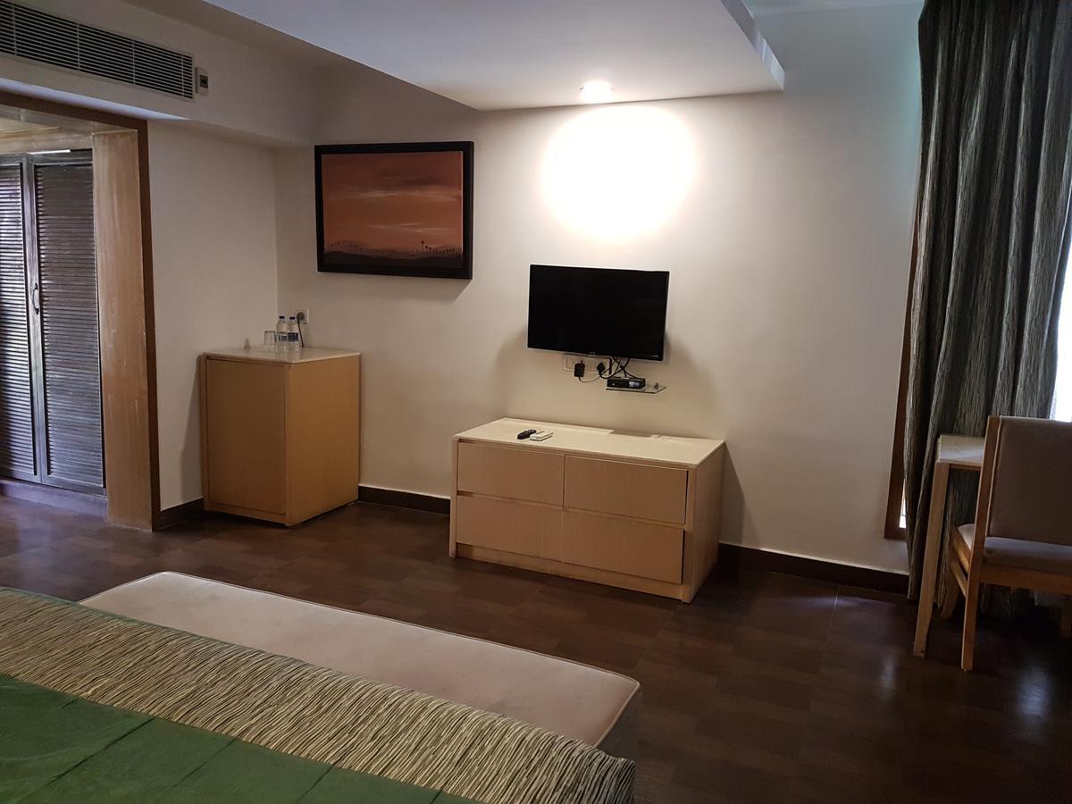 Vgp Golden Beach Resort Ченнаи Экстерьер фото